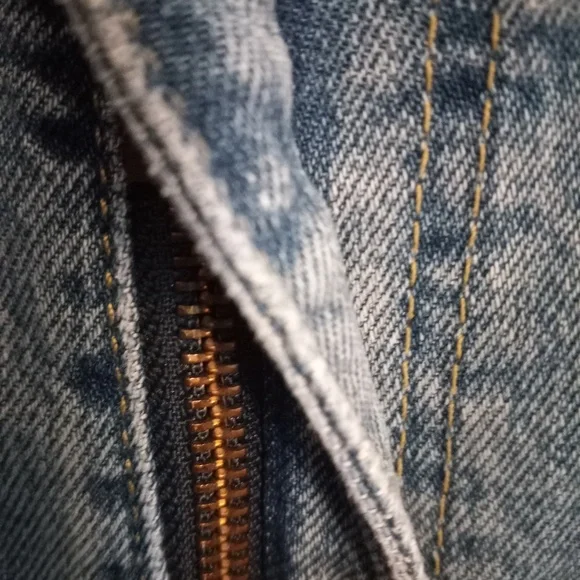 Levi"s - 502-Distressed Women's Jeans-SZ 36W/32L - Picture 4 of 8